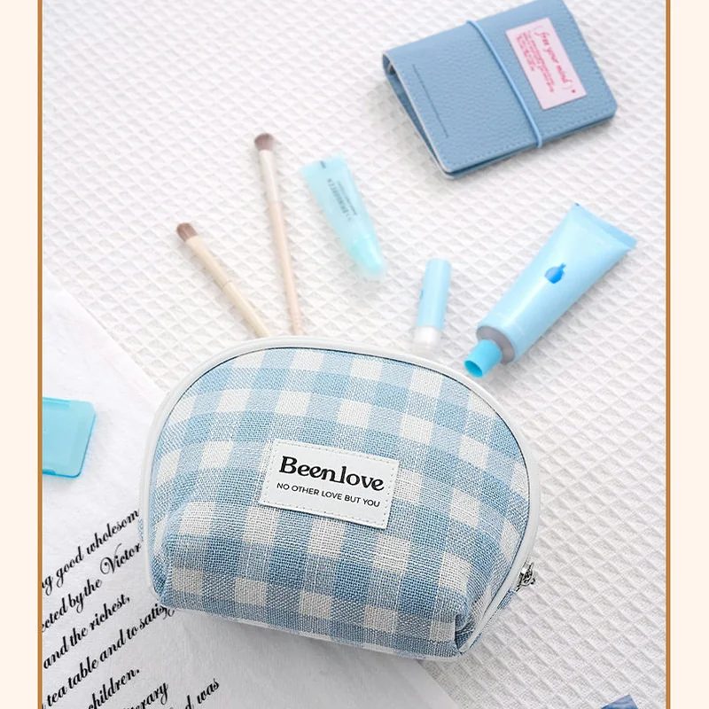 Gingham Storage Pouch with Curved Zip FJ-086A by Feima Bag