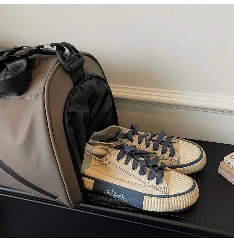 Duffel with a Diagonal Front Zip Pocket FC-109 by Feima Bag